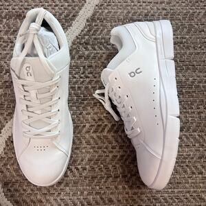 On Running The Roger Mens Sz 14